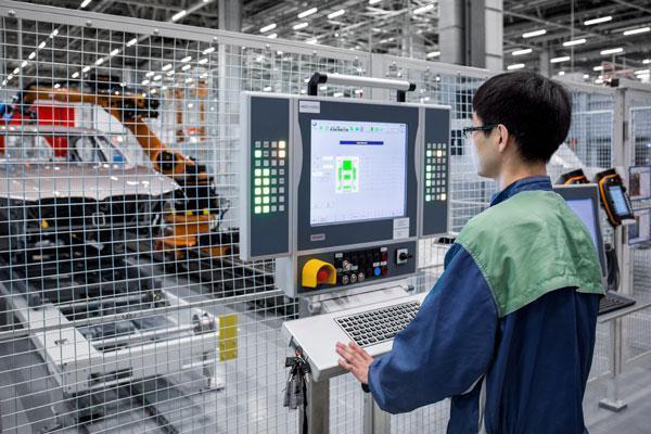 探访华晨宝马沈阳智能工厂 与我们生活息息相关的工业4.0技术与数字服务